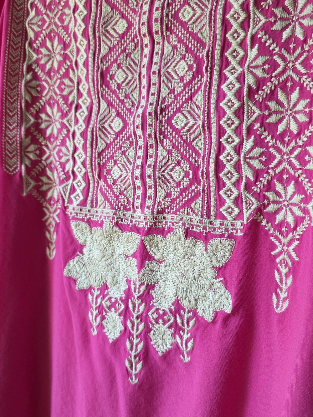 ANDREE BY UNIT Hot Pink Embroidered Boho Tunic - Picture 3 of 5